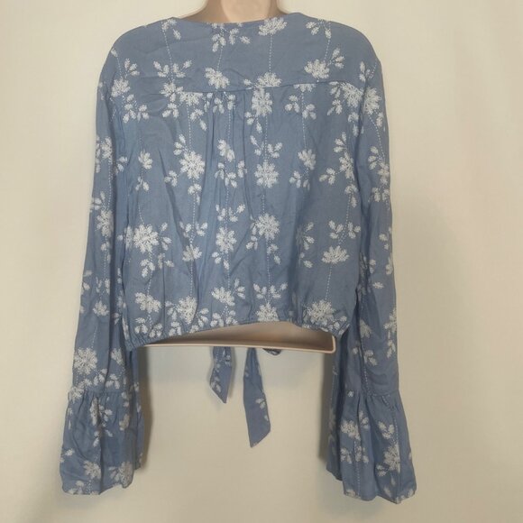American Rag Womens Blue Floral TieFront Bell Sleeve Blouse XXL Boho Cottagecore - Picture 6 of 12